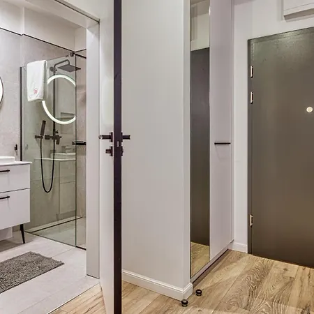 216 Z Basenem, Sauna, Jacuzzi, Przy Samej Plazy - 5d דירה נישורזה